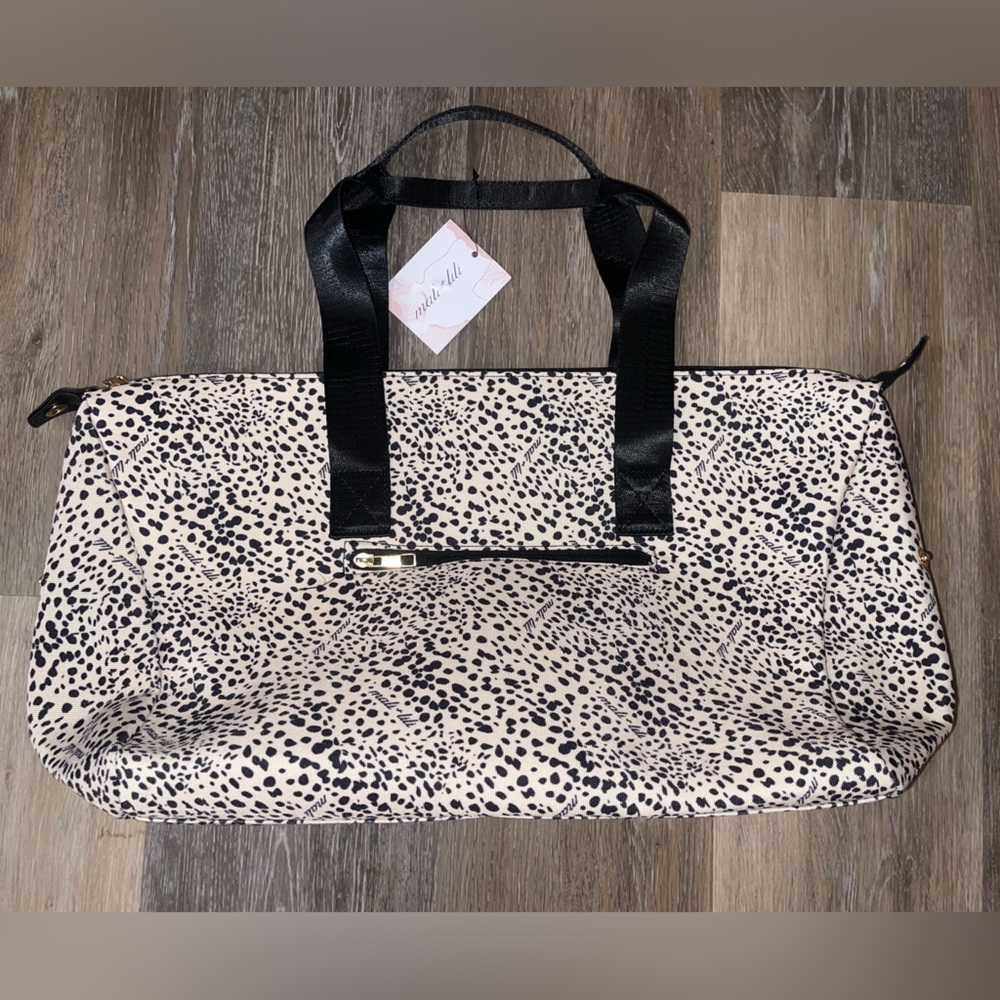 NWT Mali + Lili Weekender Bag
